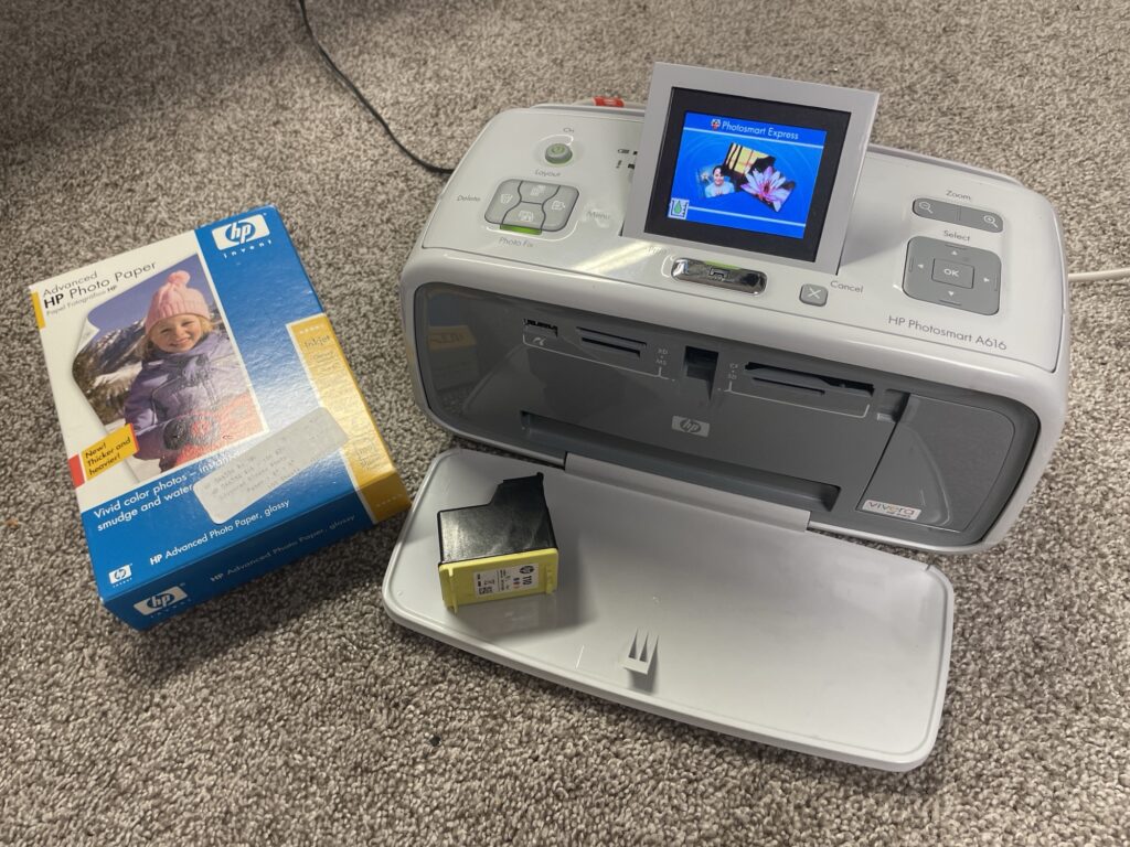 HP Photosmart A610 printing a 4x6 photo on Windows 11